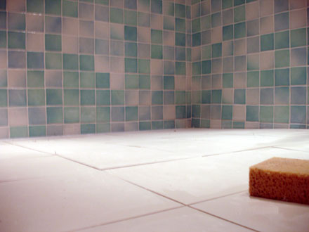 photograph of a bathroom tiled by Versa Tile Ceramics
