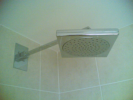 photograph of a bathroom tiled by Versa Tile Ceramics