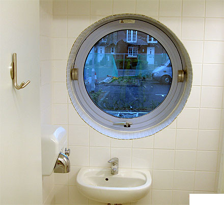 photograph of a commercial tiling job by Versa Tile Ceramics, Hampshire